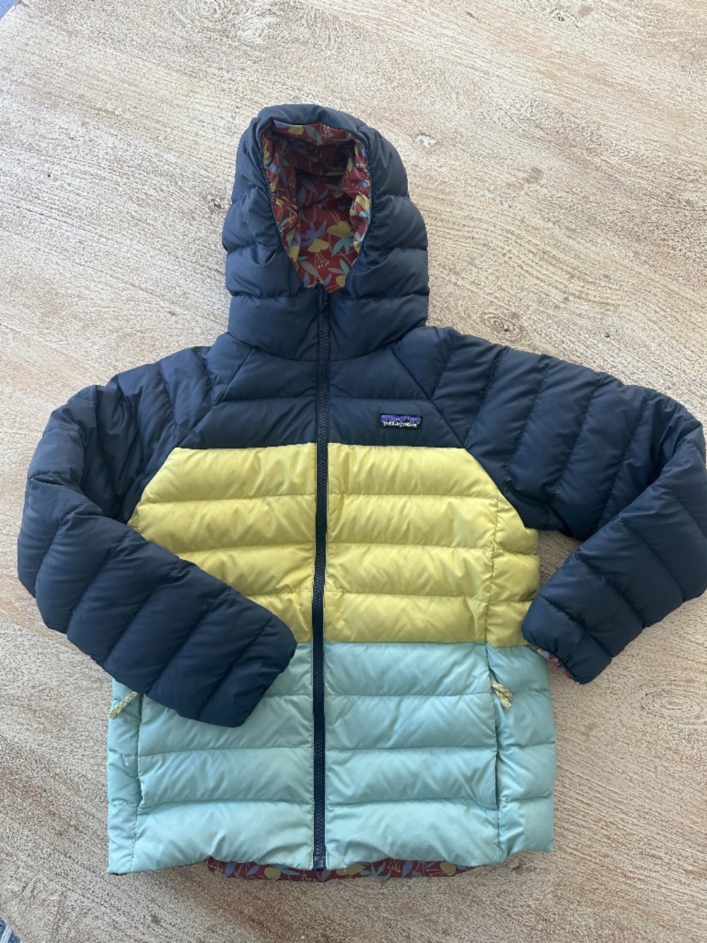 Patagonia 12L Girls or Boys jacket